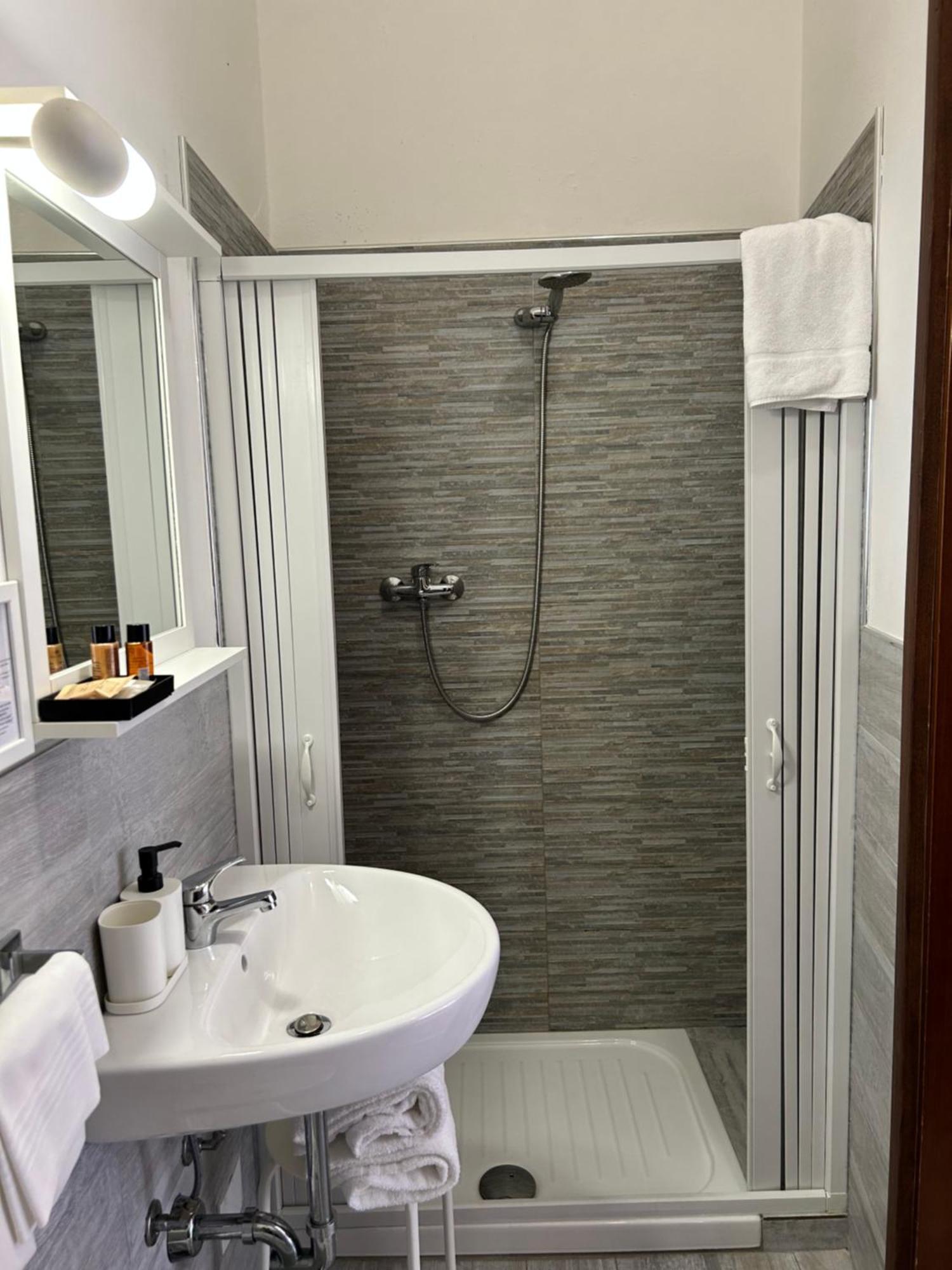 Hotel Cecile Pisa Eksteriør billede